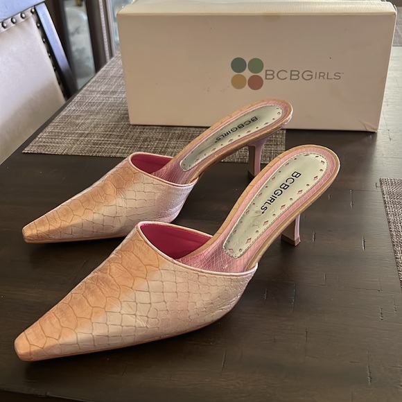 BCBGirls Shoes - NWOT!! BCBGirls Women's Mules  Style:Melany-SS Roseberry Size: 8.5M